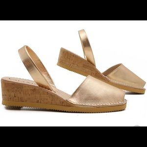 Calaxini gold wedge sandal